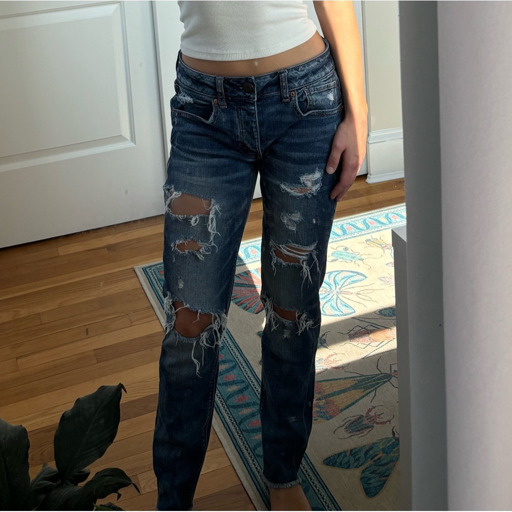 American Eagle distressed jeans
